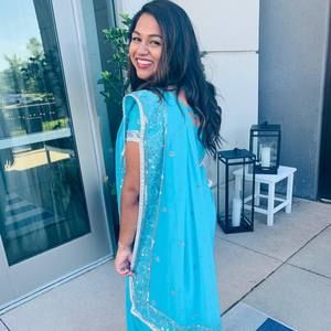 Meet your Posher, Michelle